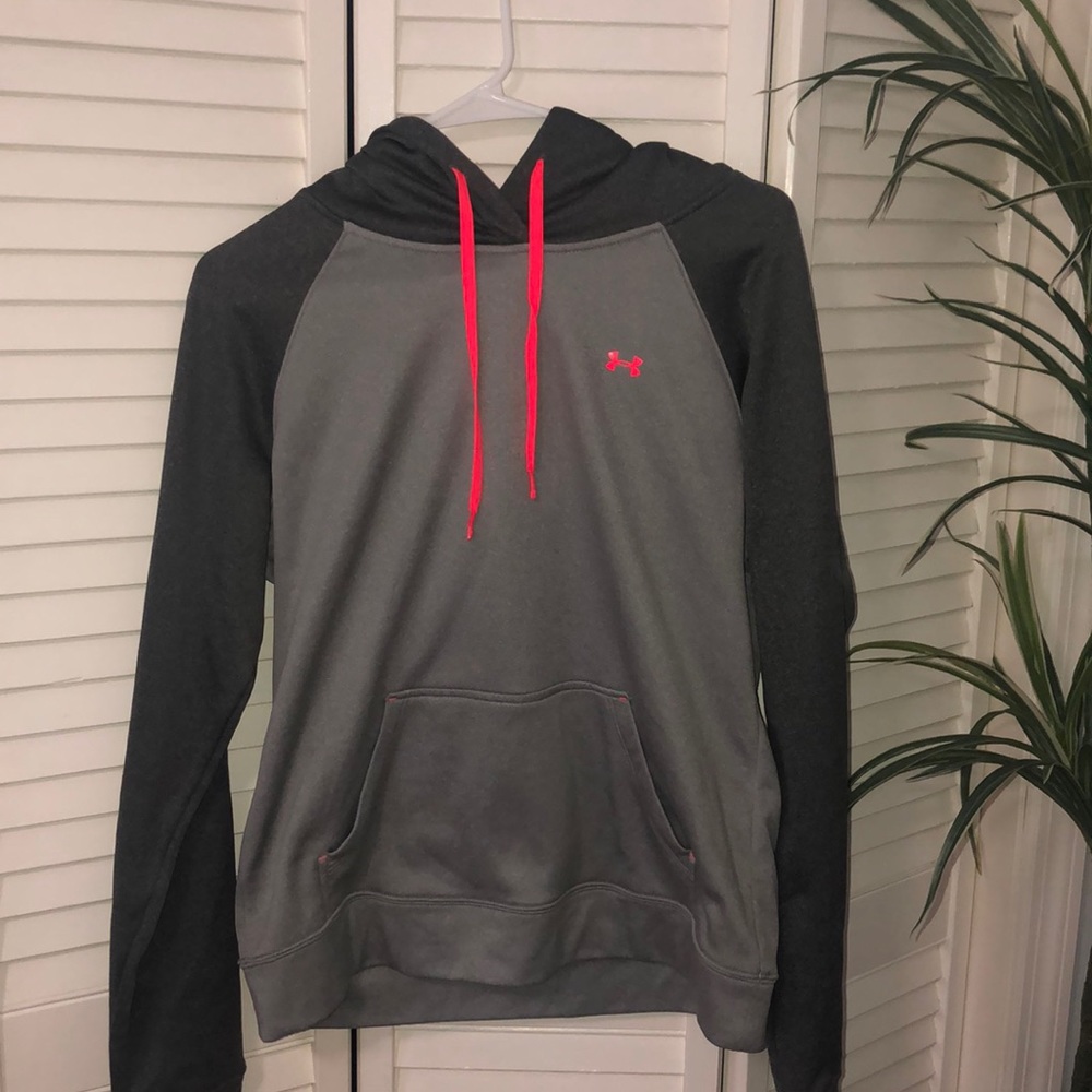 Under Armour Sweatshirt
